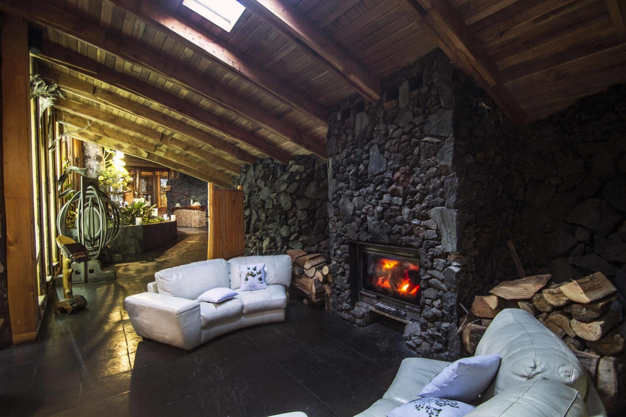 Villa Huilo Huilo Reino Fungi à Puerto Fuy Extérieur photo